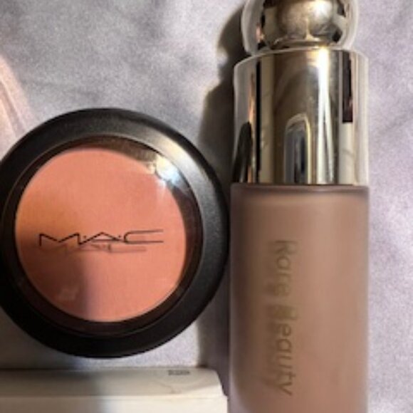 Luxury Almost New and NWT 8 Piece Blush & Bronzer Bundle - Picture 4 of 10